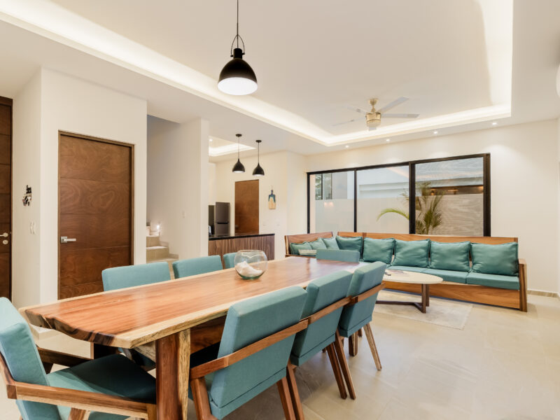 Private Luxury Room w/private bath & breakfast