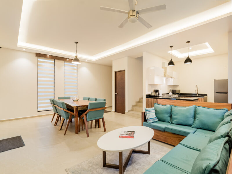 Private Luxury Room w/private bath & breakfast