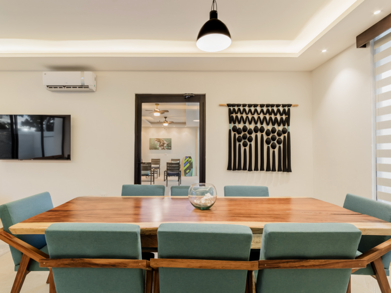 Private room w/private bath & healthy breakfast